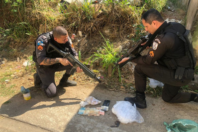 Homem é preso com drogas e cápsulas no Triângulo