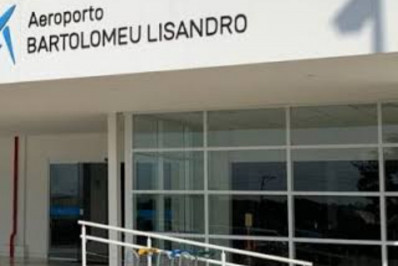 Governo municipal reforça busca de solução para retomada de voos comerciais