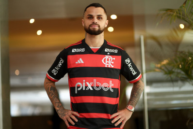 Michael celebra retorno ao Flamengo: 'É uma emoção muito grande'
