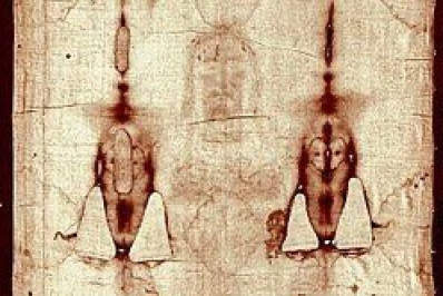 Novo estudo sugere que Santo Sudário, tecido que teria envolvido Jesus após morte, é autêntico