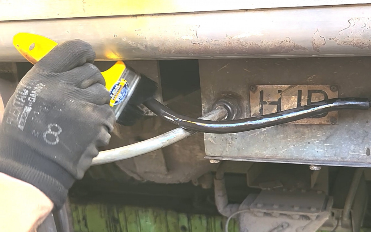 Verniz permanente dificulta a queima e a raspagem da fiação