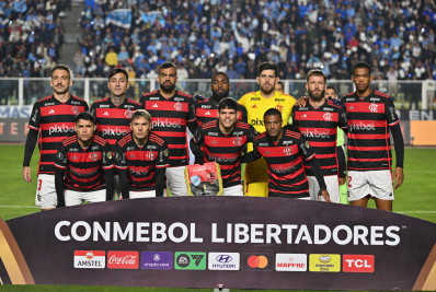 Ônibus do Flamengo é apedrejado após emboscada em La Paz