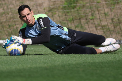 Clube sul-americano faz proposta pelo goleiro Gatito Fernández, do Botafogo