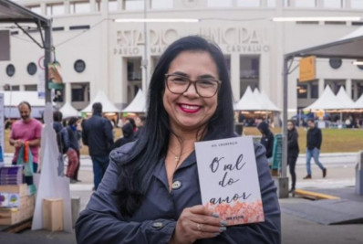 Gil Lourenço brilha no Mundo Literário e representa Quissamã com sucesso