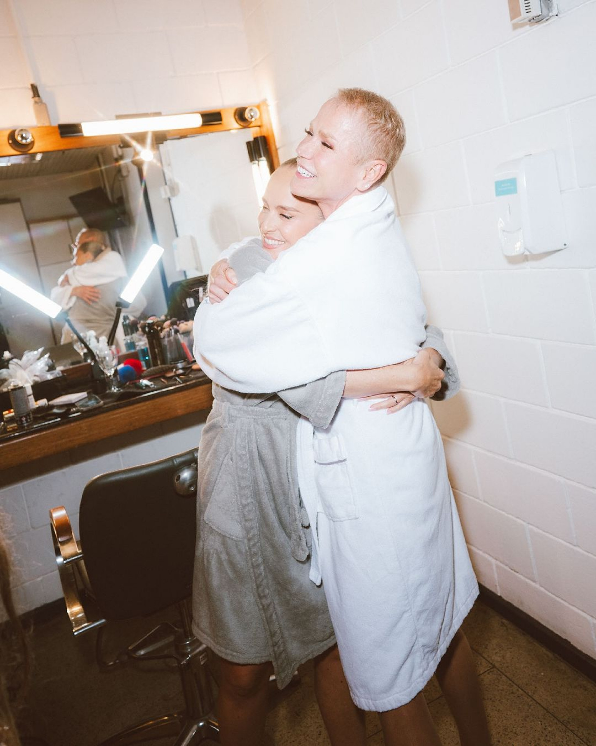 Xuxa Meneghel e Angelica - Reprodução / Instagram