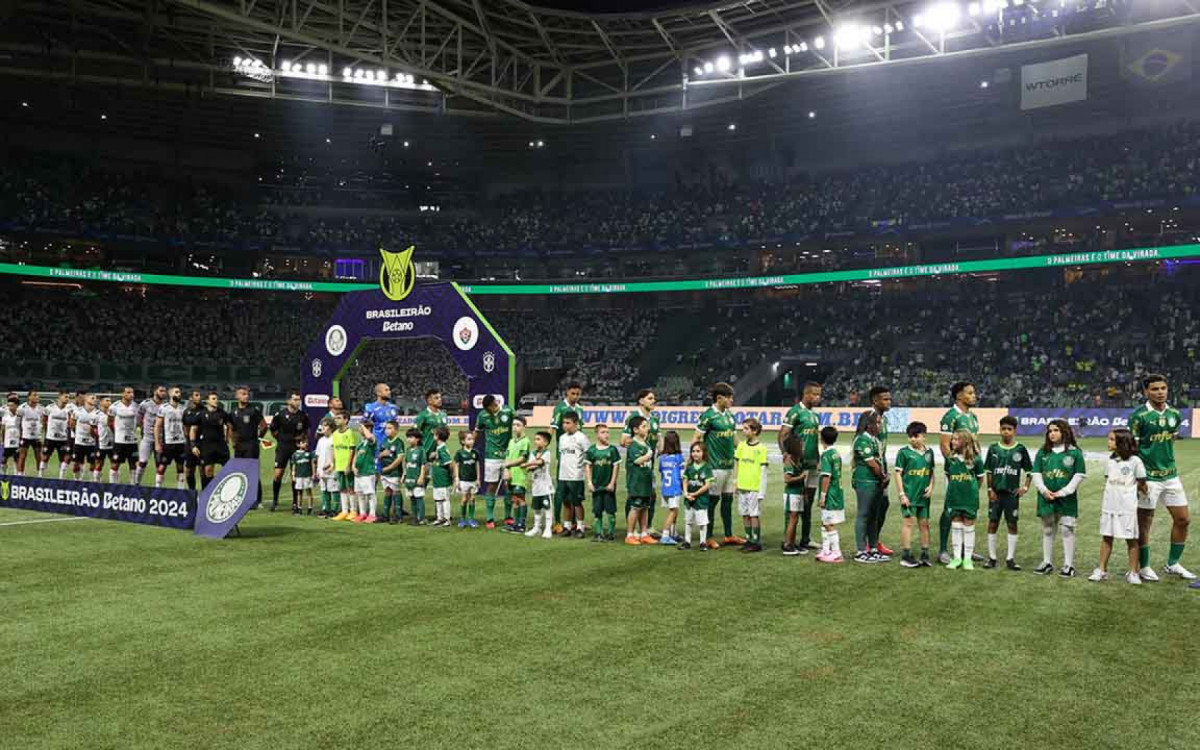 O time da SE Palmeiras, em jogo contra a equipe do EC Vitória, durante partida válida pela vigésima rodada, do Campeonato Brasileiro, Série A, na arena Allianz Parque. (Foto: Cesar Greco/Palmeiras/by Canon)