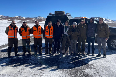 Vídeo mostra resgate de casal brasileiro perdido no Chile