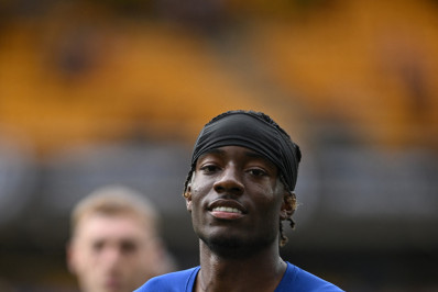 Atacante xinga a cidade do time rival e faz hat-trick em goleada do Chelsea