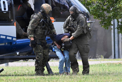 Suspeito sírio de 26 anos confessa ataque com faca em festival na Alemanha