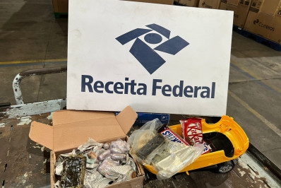 Receita Federal apreende R$ 38 mil em drogas escondidas em chocolates no Galeão