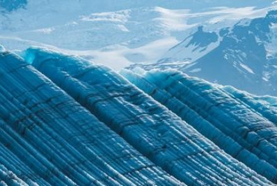 Turista morre na Islândia em desabamento de caverna de gelo