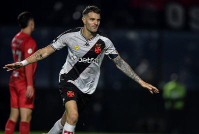 Vasco e Vegetti entram em acordo por renovação de contrato