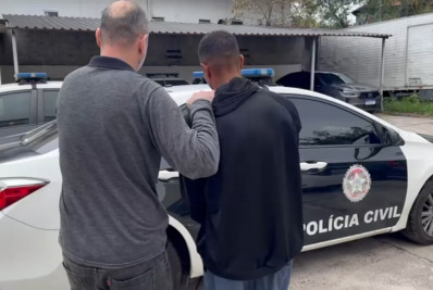 Homem é preso por agredir e enforcar a namorada em Magé