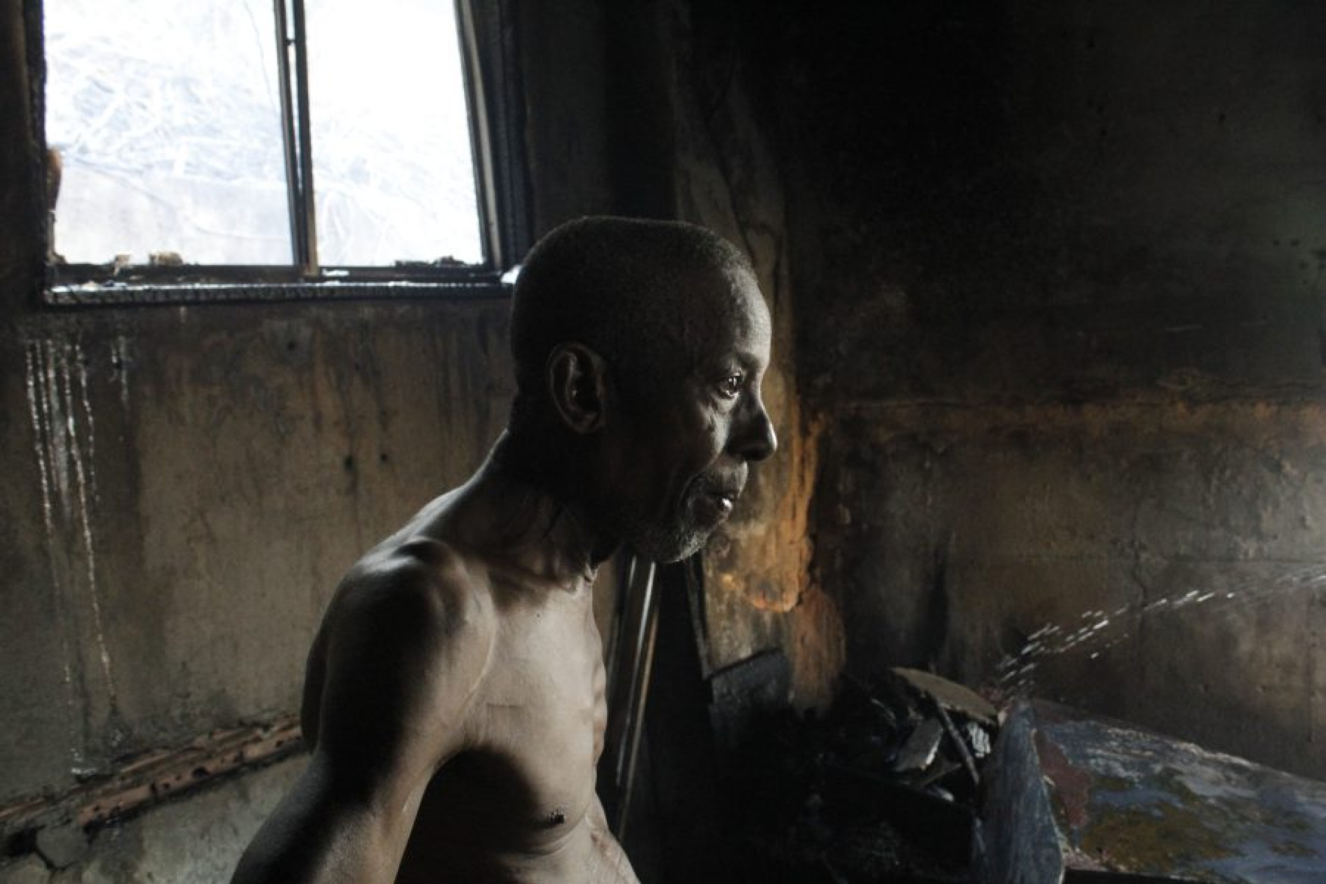 Altamiro busca reconstruir sua vida ap&oacute;s perder casa em inc&ecirc;ndio - Uendell Vin&iacute;cius / Jornal Voz das Comunidades