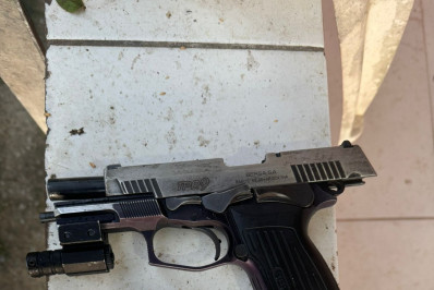 Dois homens são presos em operação contra tráfico de drogas em Saquarema