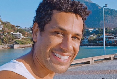 Amaury Lorenzo sofre ataques de ódio por causa de aparência: 'Quebrar esses dentes'