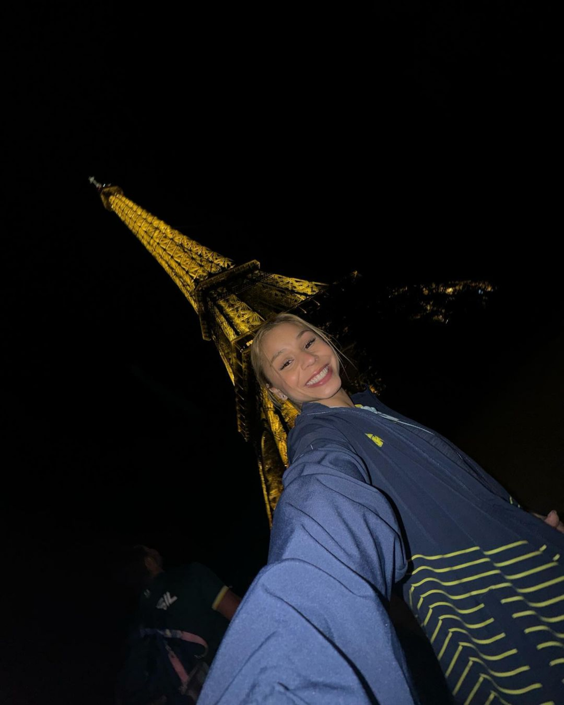 Flavia Saraiva cria perfil em aplicativo de namoro  - Reprodução / Instagram