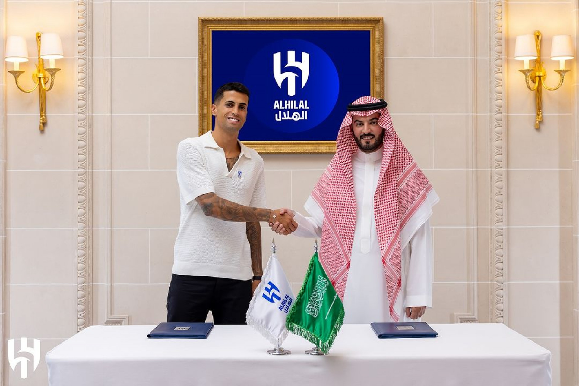 Al-Hilal anuncia contratação de João Cancelo  - Reprodução / Instagram