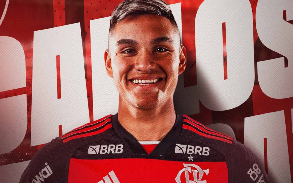 Flamengo anuncia contratação de Carlos Alcaraz