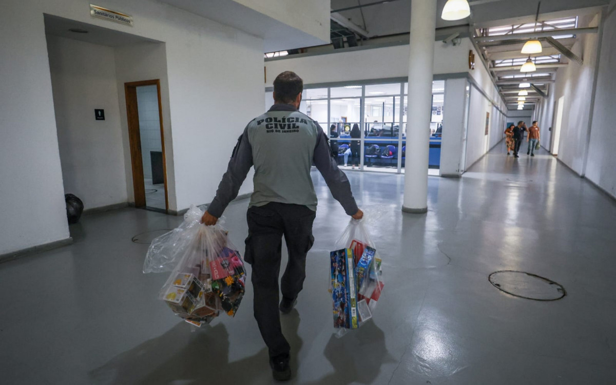 Material apreendido durante operação contra máquinas de pelúcia - Renan Areias/Agência