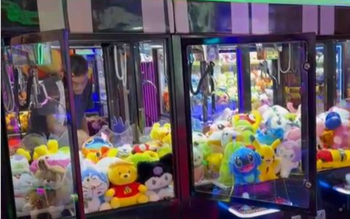 Na primeira fase da operação, 80 máquinas foram apreendidas - Divulgação/Arquivo/Pcerj