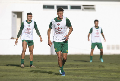Bernal conta detalhes de acerto com Fluminense e sonha em jogar na seleção uruguaia