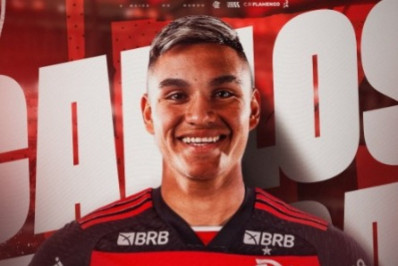 Flamengo anuncia a contratação de Carlos Alcaraz