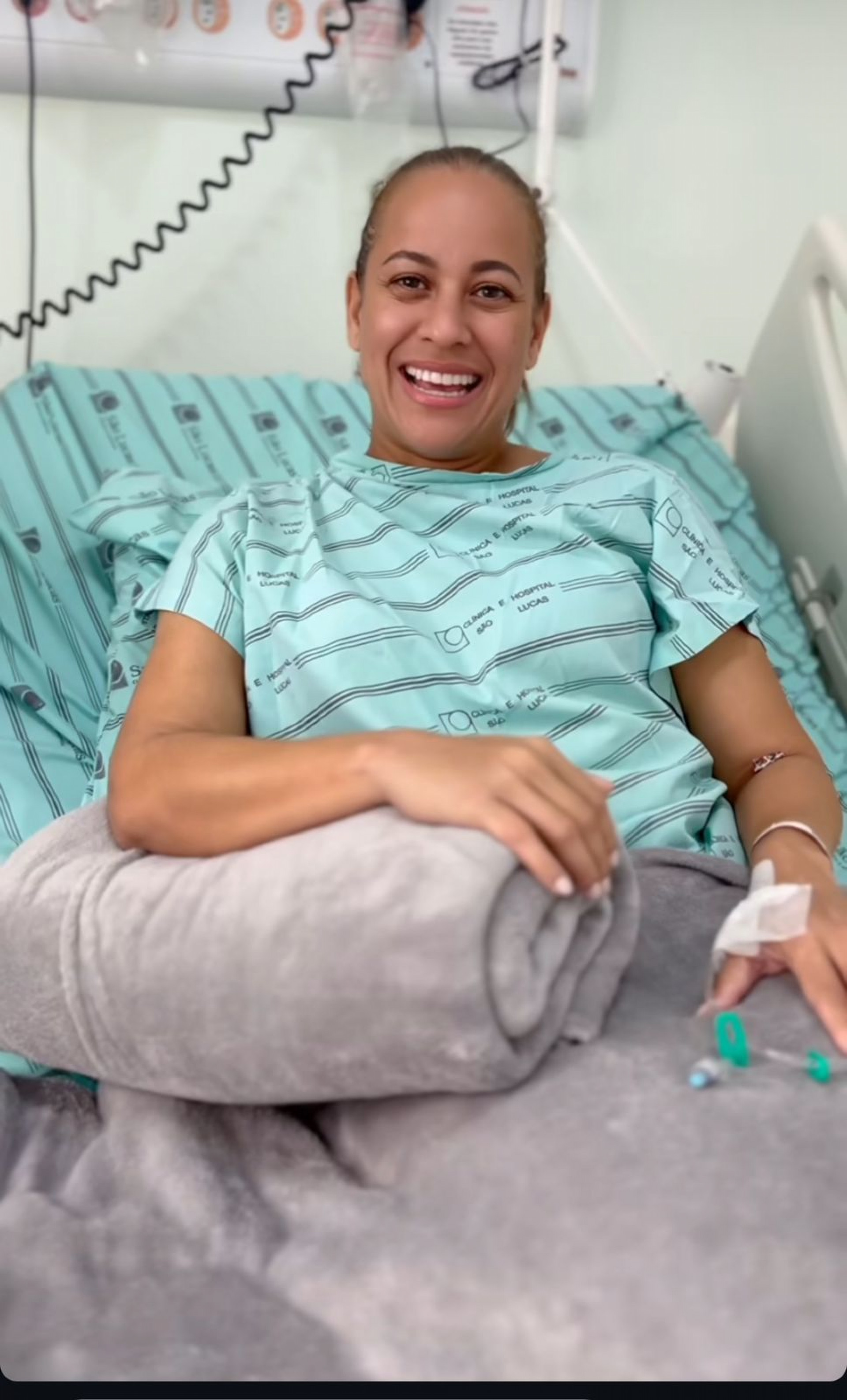 Renata Alves é afastada do 'Hoje em Dia, após sofrer acidente doméstico - Reprodução / Instagram