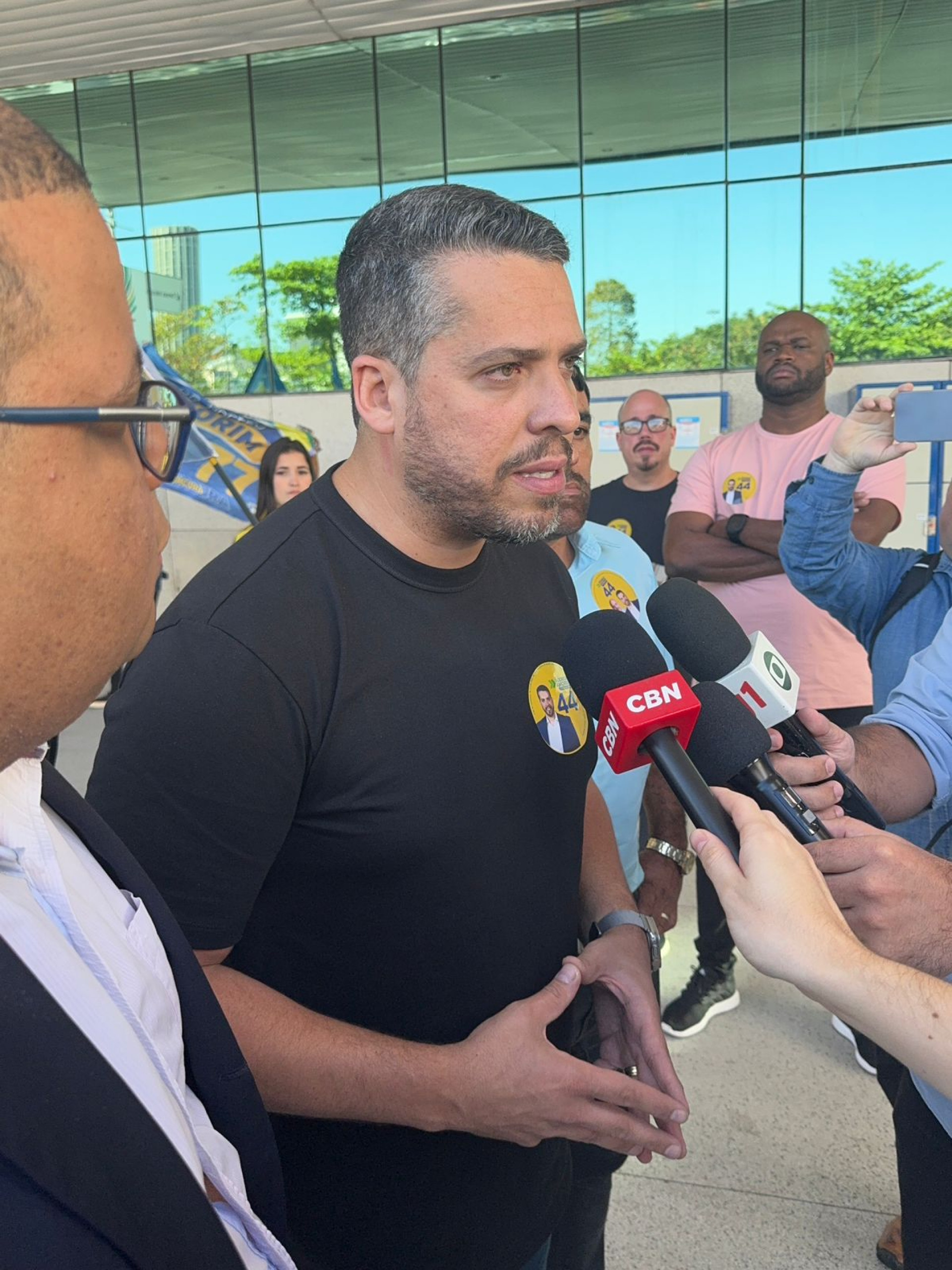 Rodrigo Amorim (União Brasil) fez caminhada pelo Aeroporto Santos Dumont - Divulgação