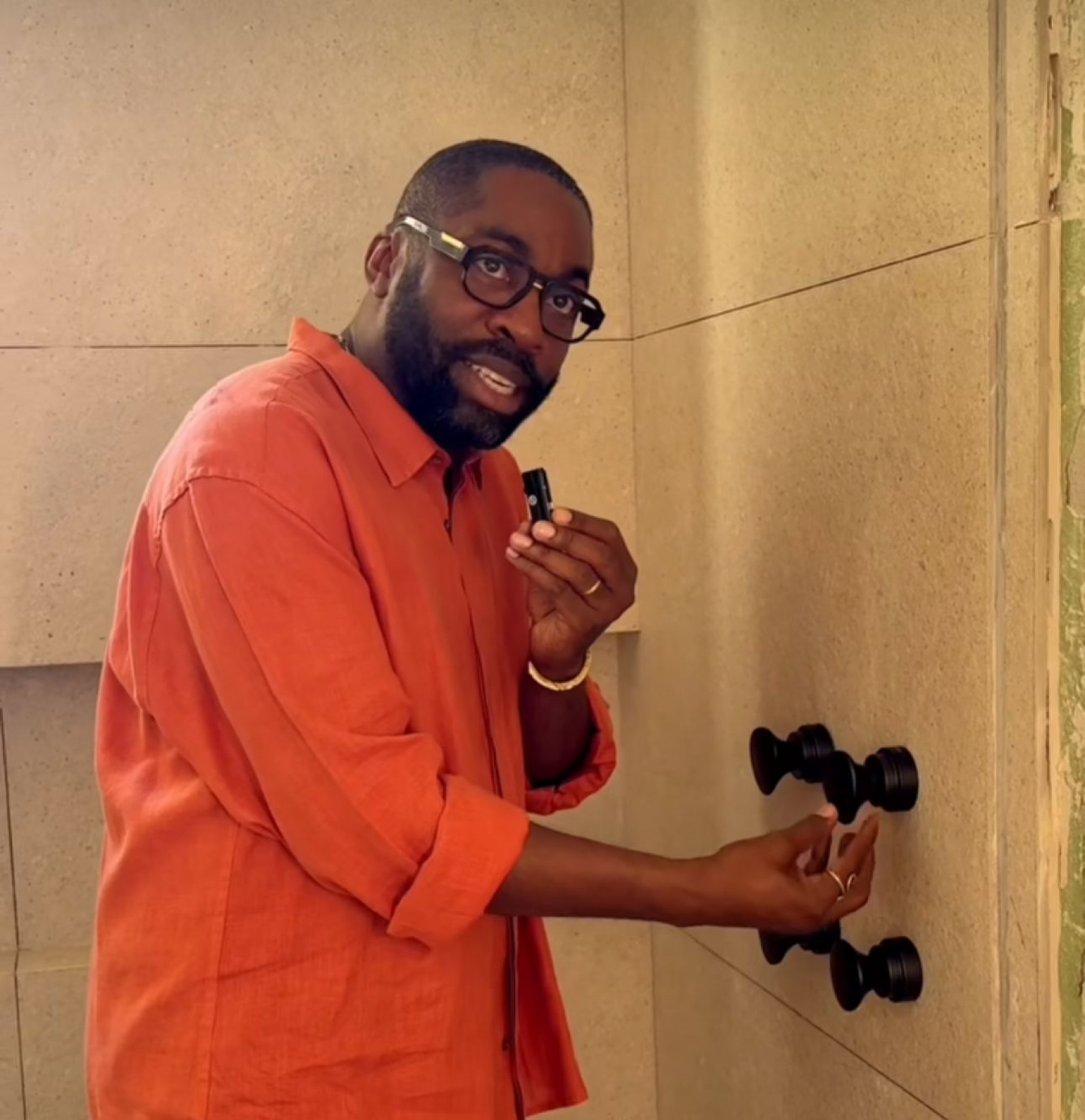 Lázaro Ramos mostra detalhes dos cômodos - / reprodução Instagram