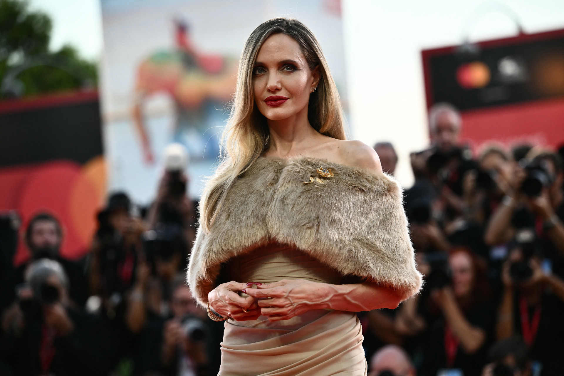 Angelina Jolie durante o 81º Festival de Cinema de Veneza - AFP