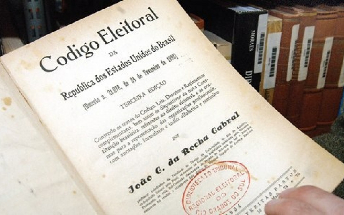 Em 1932 foi promulgado o primeiro Código Eleitoral do país, promovendo mudanças profundas no sistema. Foi criada a Justiça Eleitoral, estabelecimento do voto secreto e do voto feminino facultativo e o  voto obrigatório para homens com menos de 60 anos. Também foi criado o título eleitoral, o primeiro documento a ter a foto e a digital do eleitor
