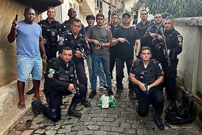 Prisões em flagrante durante entrega de grande volume de drogas