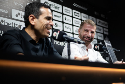 Vasco corre contra o tempo e busca até dois reforços até o fim da janela