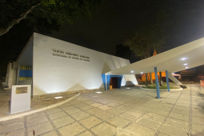 Teatro Armando Gonzaga, em Marechal Hermes, é reinaugurado após oito meses de obras