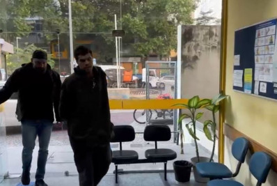 Homem é preso por agredir a própria avó que sofre de Alzheimer