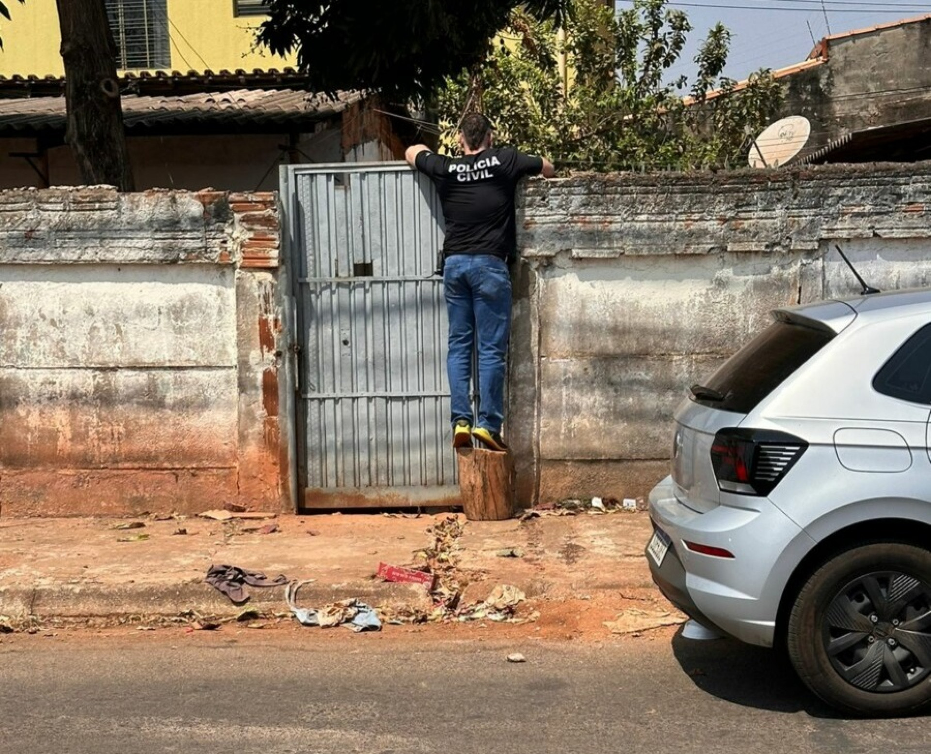 Polícia Civil foi até o local abandonado - Divulgação