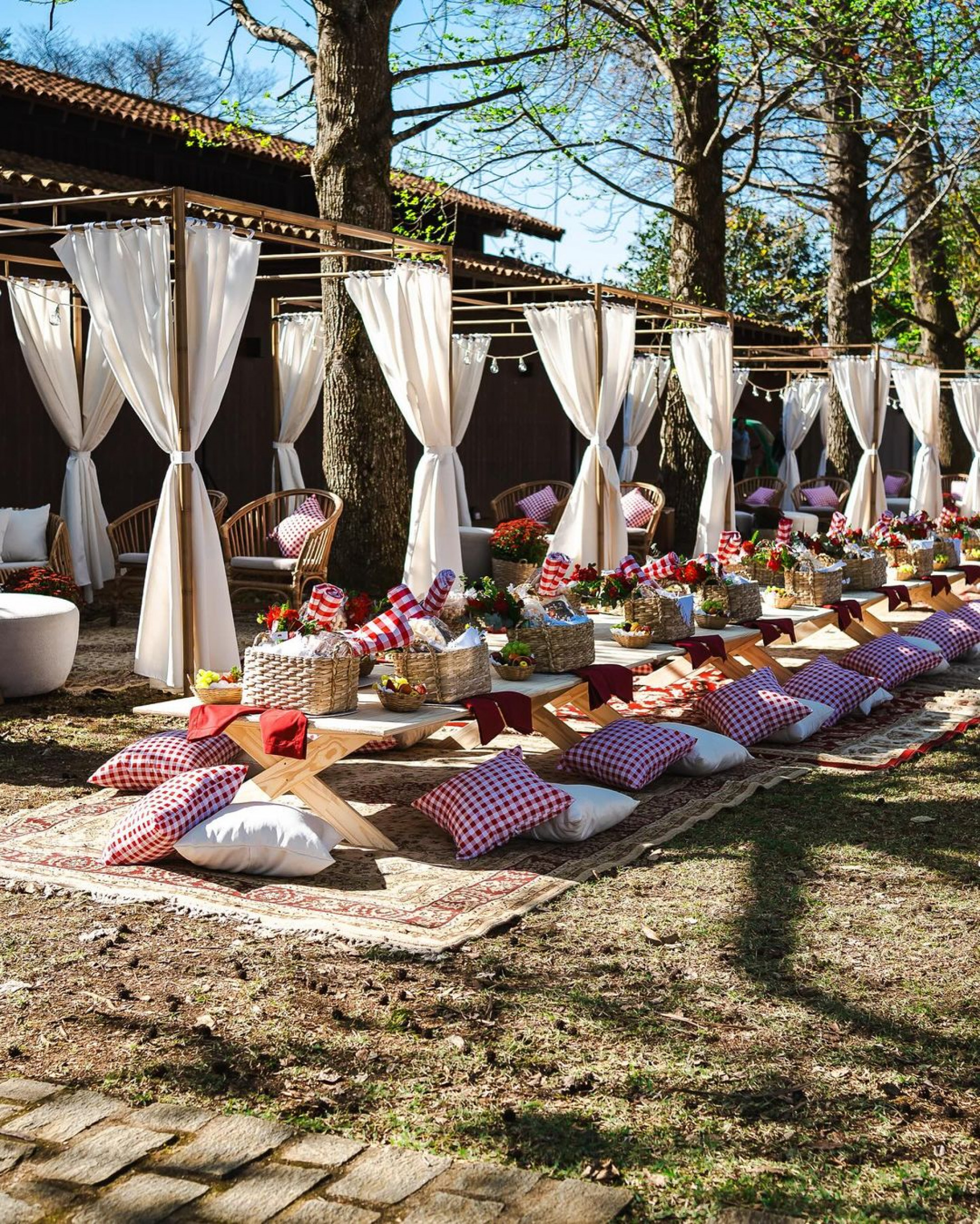 Maíra Cardi e Thiago Nigro celebram um ano de casamos e renovam votos em festa  - Reprodução / Instagram 