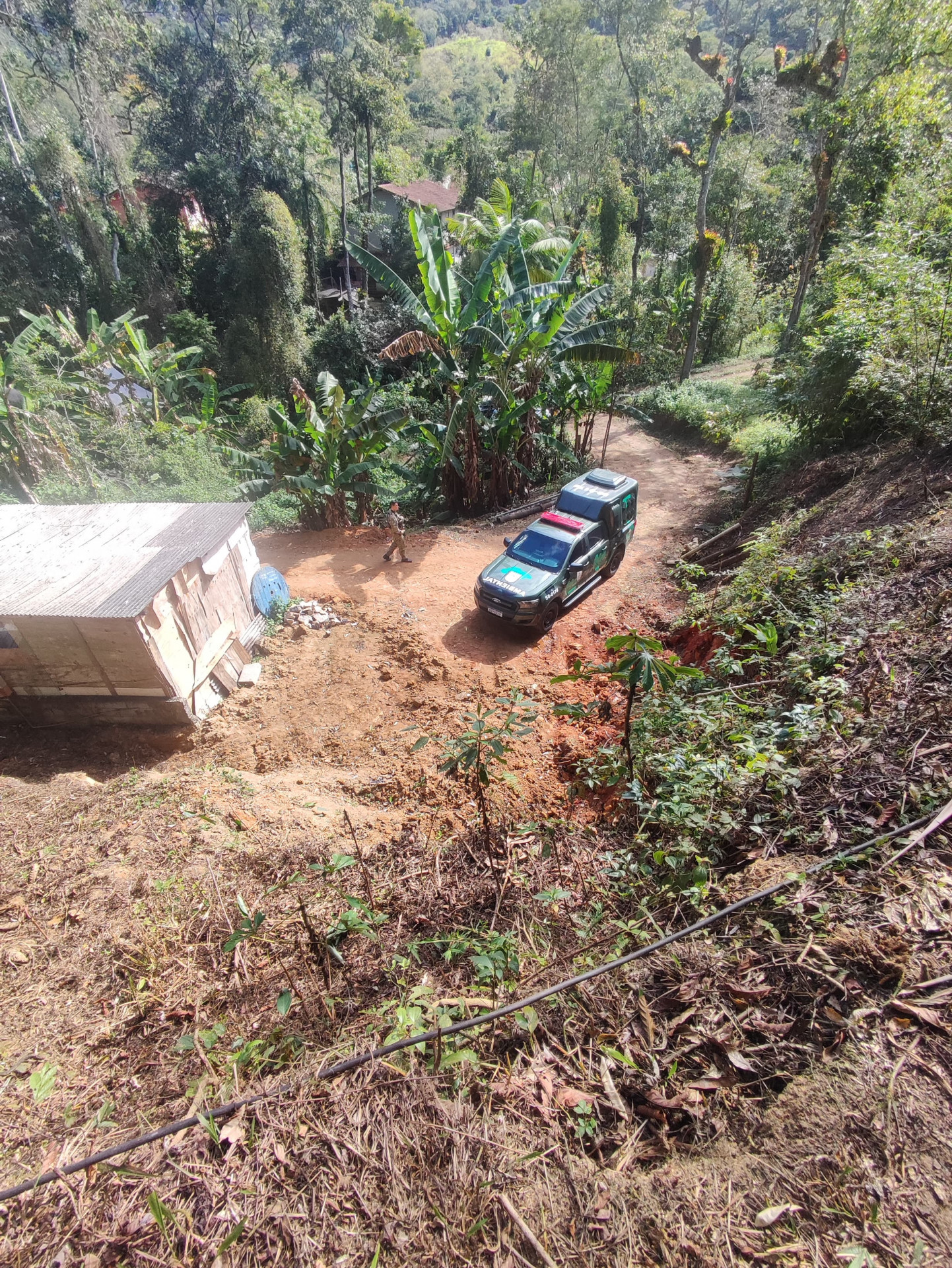 Área de preservação invadida no Corisquinho