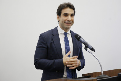 Galípolo diz que inflação seguirá acima da meta e que juros podem subir novamente