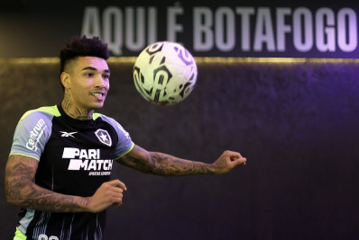 Botafogo x Fortaleza: desempenho de time de Artur Jorge em confrontos diretos anima