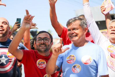 Dimas promete trazer programas sociais de Maricá para São Gonçalo