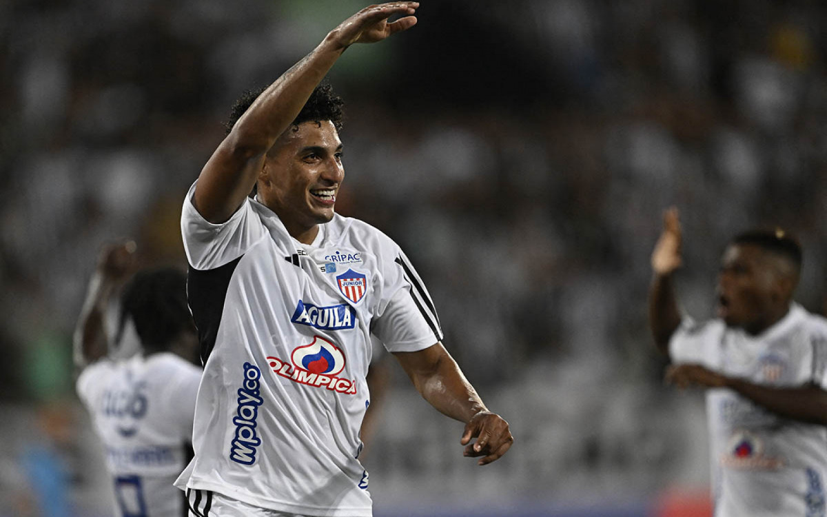 Junior's defender Gabriel Fuentes celebrates after scoring during the Copa Libertadores group stage first leg football match between Brazil's Botafogo and Colombia's Junior at the Olimpico Nilton Santos Stadium in Rio de Janeiro, Brazil, on April 3, 2024. (Photo by MAURO PIMENTEL / AFP) (Photo by MAURO PIMENTEL/AFP via Getty Images)