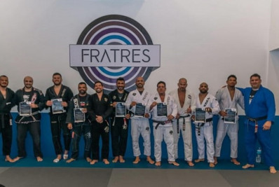 Junto de outros 15 atletas, faixa-preta Luis Marques representa a Fratres JJ no Mundial Master