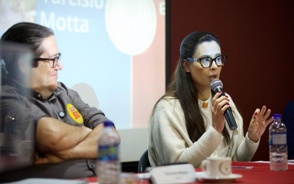 Carol Sponza (Novo) destacou que partido não tem 'rabo preso' - Divulgação/ Alexandre Maia/ Universidade Candido Mendes