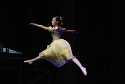 No Dia do Bailarino, VII BailarIn Fest encerra com plateia cheia na Orla do Parque Nanci