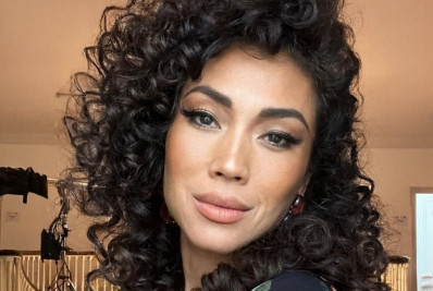 Danni Suzuki surpreende ao surgir com cabelo cacheado: 'Pouca gente sabe que nasci assim'