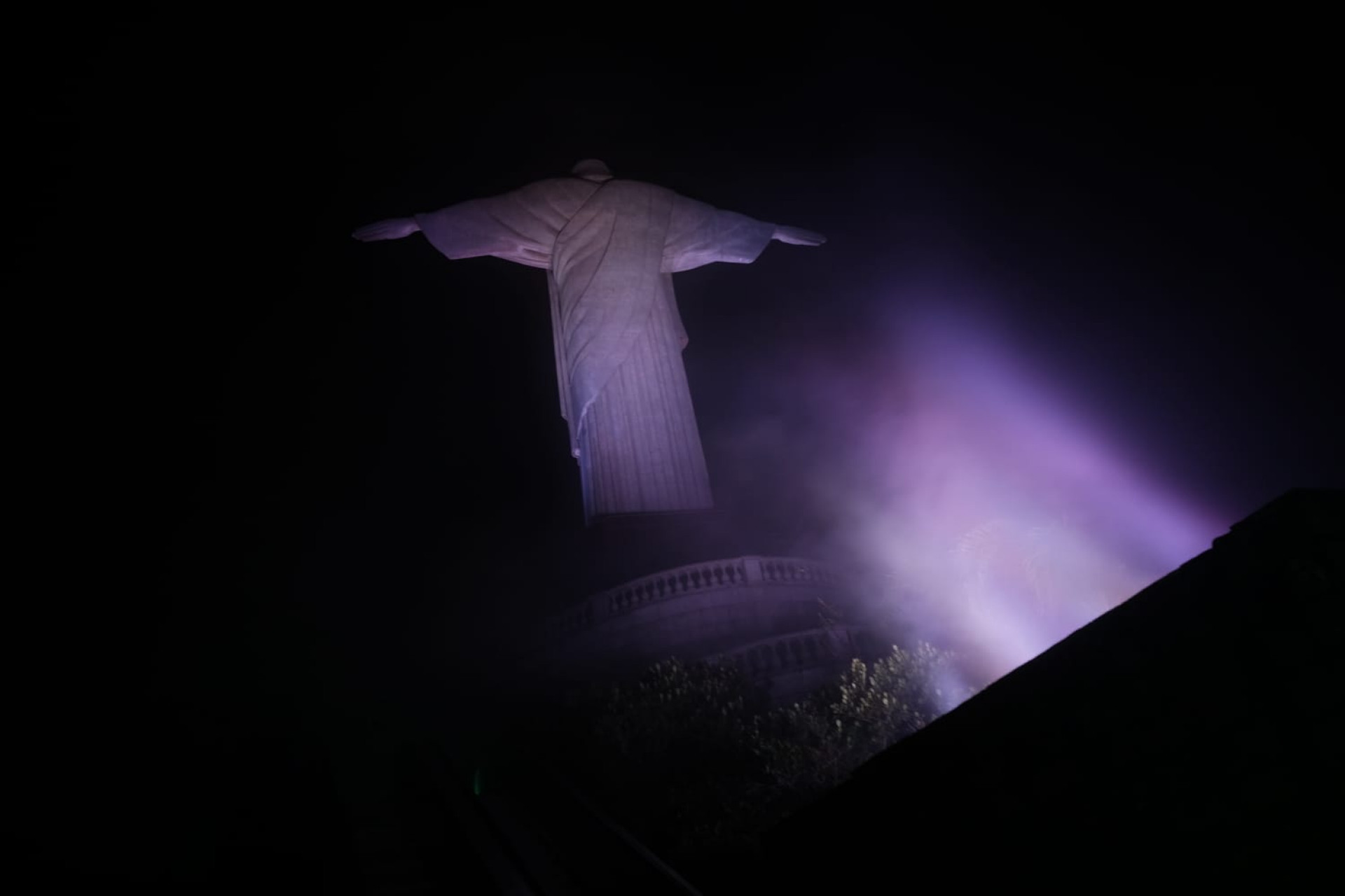 Evento no Cristo Redentor firma acordo para usar o sistema de reconhecimento facial para encontrar desaparecidos - Pedro Teixeira / Agência O Dia