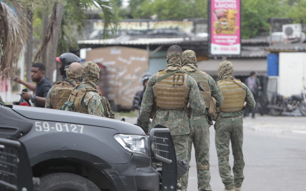 Bope atua em operação no Complexo da Maré, na Zona Norte - Reginaldo Pimenta/Agência O DIA