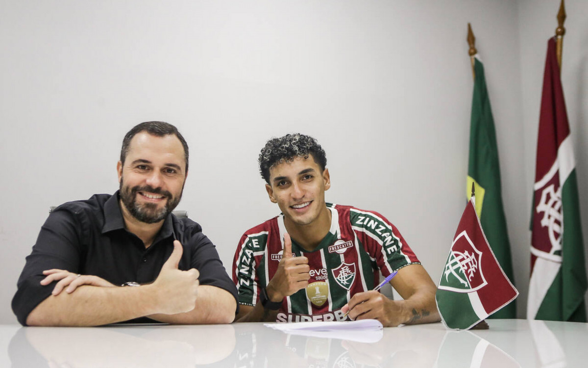 Com Gabriel Fuentes, Fluminense chega a sete estrangeiros no elenco